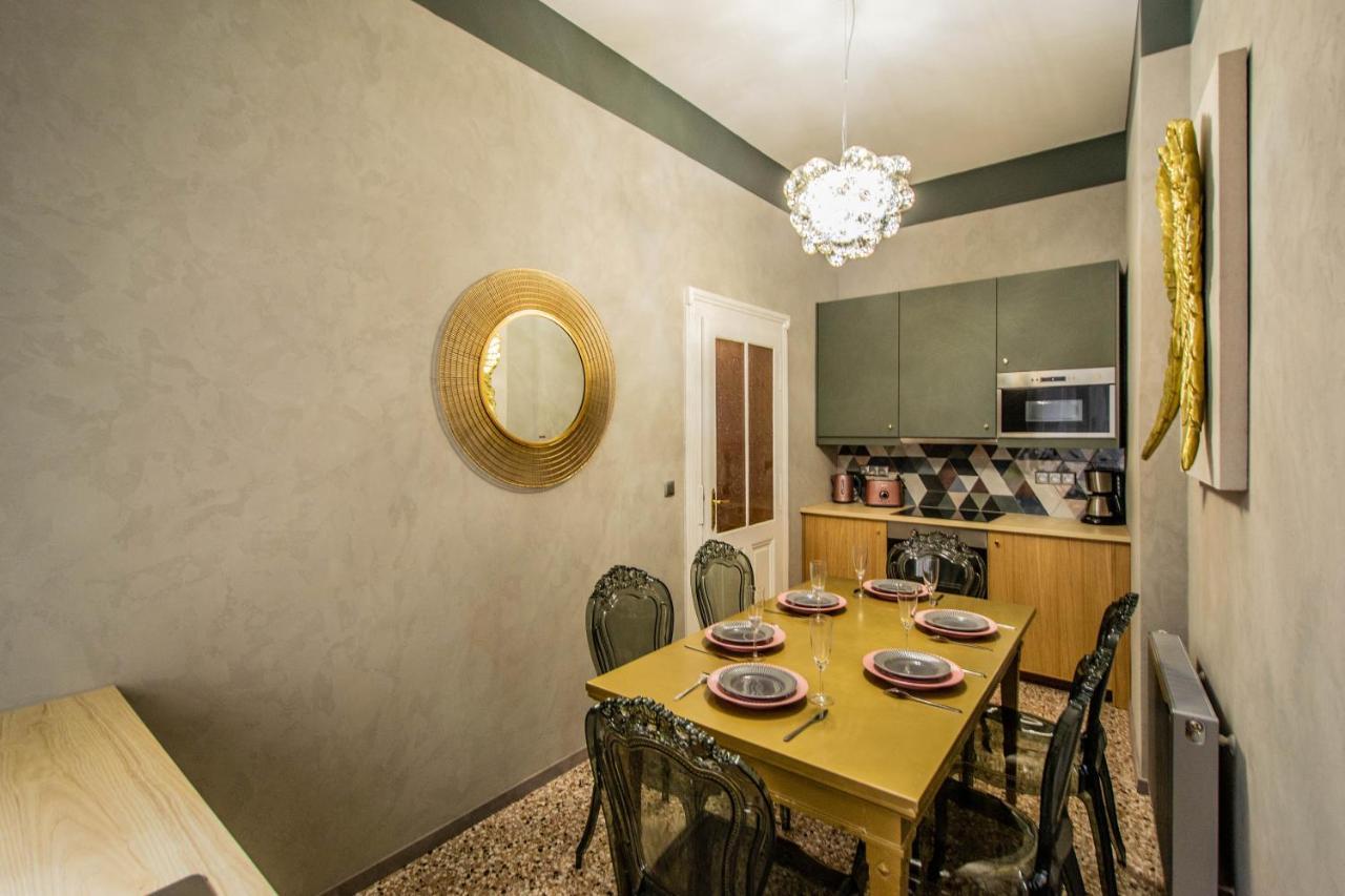 Ferienwohnung 3Bdr Oasis In The Heart Of Prag Exterior foto