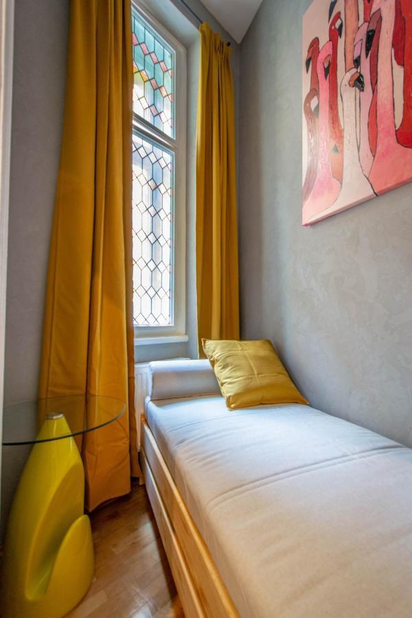 Ferienwohnung 3Bdr Oasis In The Heart Of Prag Exterior foto