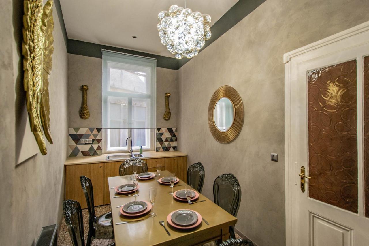 Ferienwohnung 3Bdr Oasis In The Heart Of Prag Exterior foto