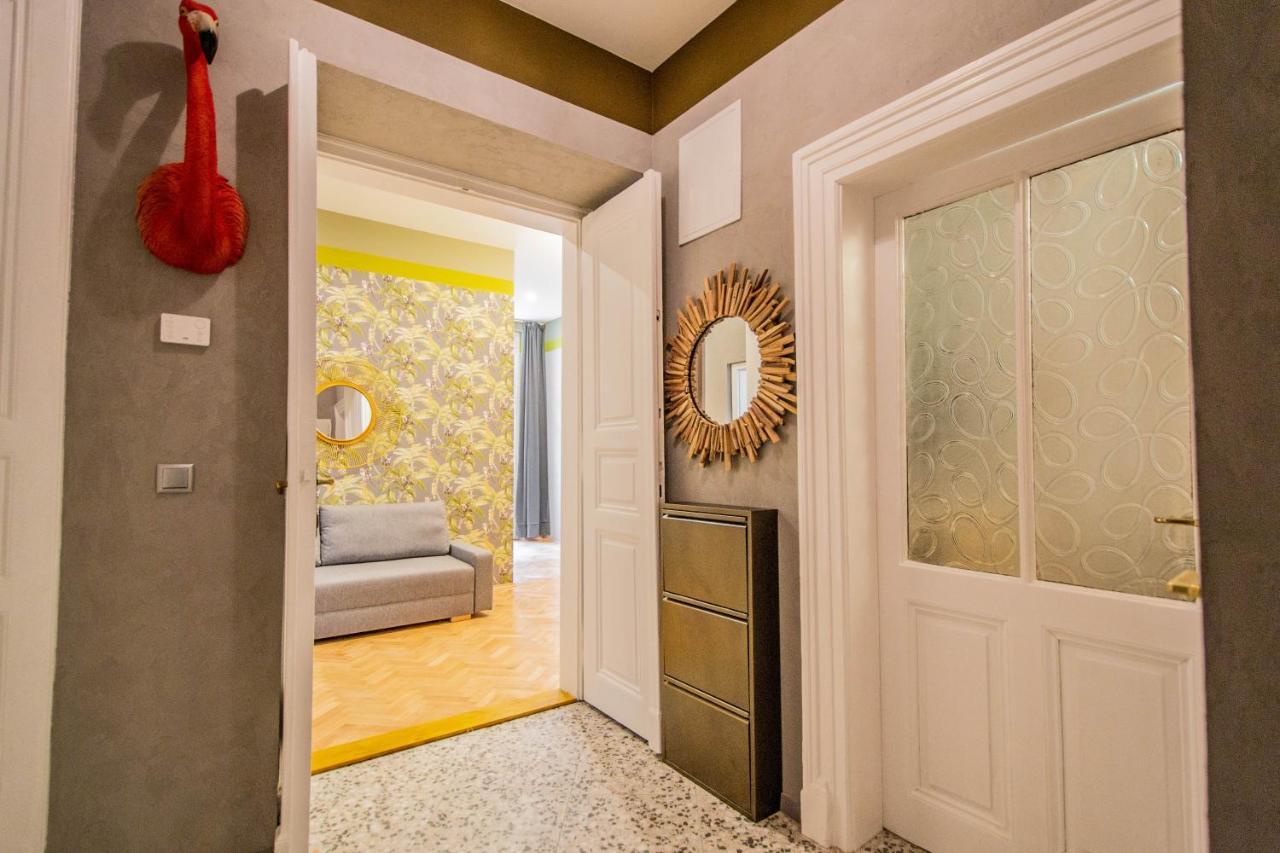 Ferienwohnung 3Bdr Oasis In The Heart Of Prag Exterior foto